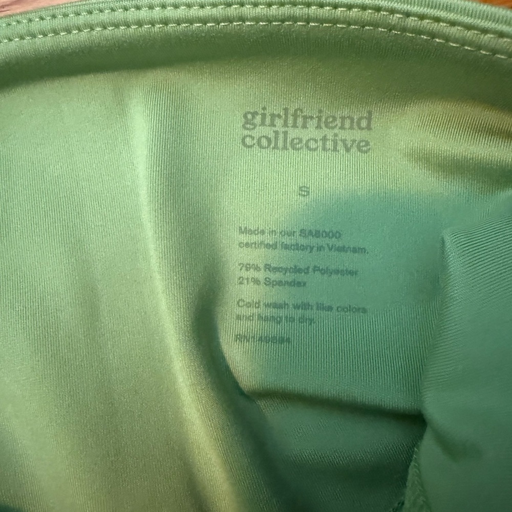 Girlfriend Collective 25” High-Waisted Pocket Leggings - Picture 3 of 3
